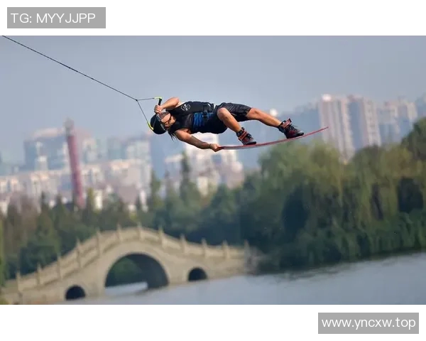 成都极限运动队包夹战术分析与成败经验分享